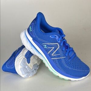 New Balance 860 v 13 size 6